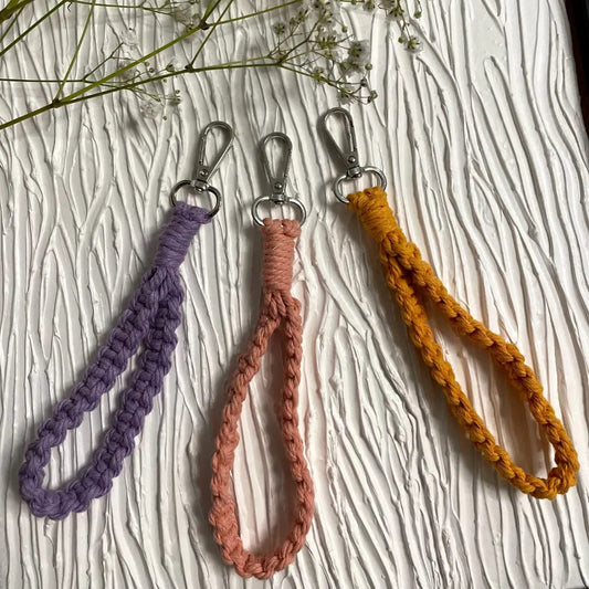Minimal Macramé Wristlet